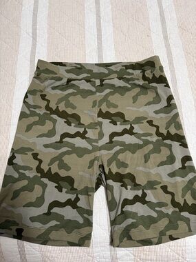 American Eagle Olive Camo Biker Shorts